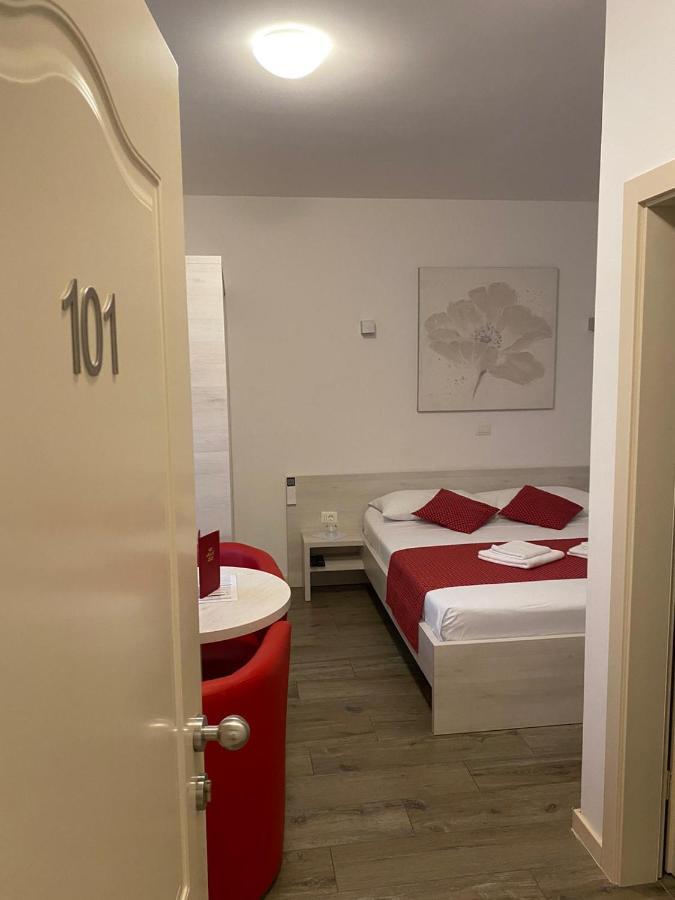 Bb-Ld Bed & Breakfast Pula Ngoại thất bức ảnh