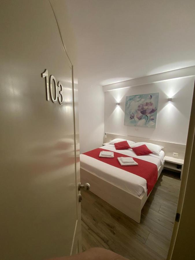 Bb-Ld Bed & Breakfast Pula Ngoại thất bức ảnh