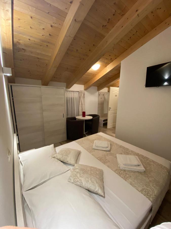 Bb-Ld Bed & Breakfast Pula Ngoại thất bức ảnh